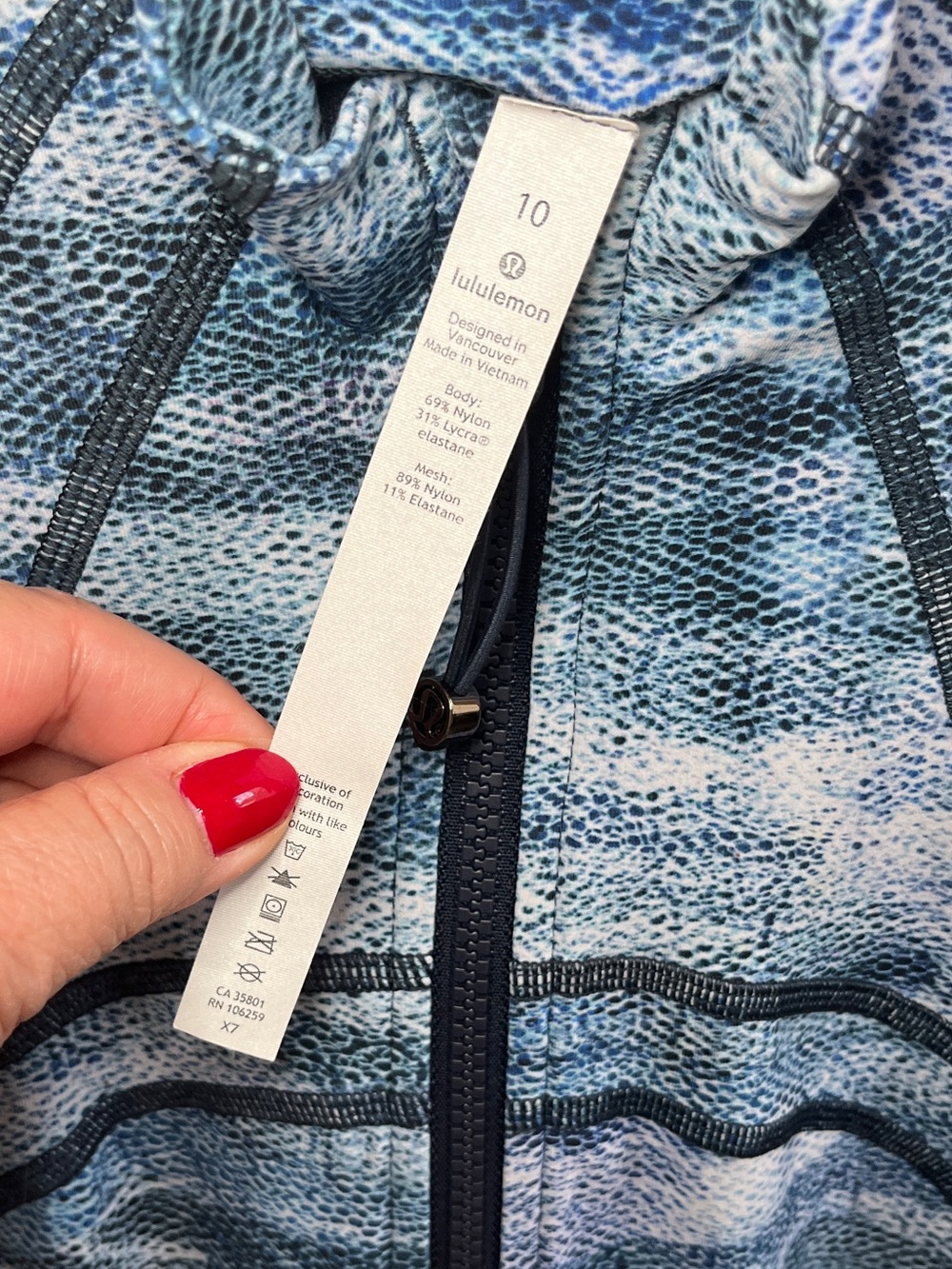 LN!🍒LULULEMON sz 10 DEFINE Jacket MESH SCAPE Navy Blue/White *LUXTREME - Picture 3 of 9